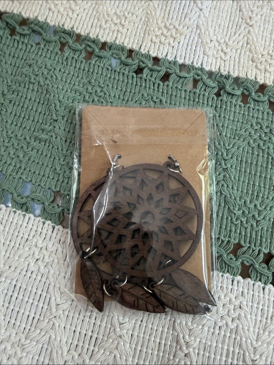 Accessories - Wooden Dreamcatcher Earrings in Dark Brown